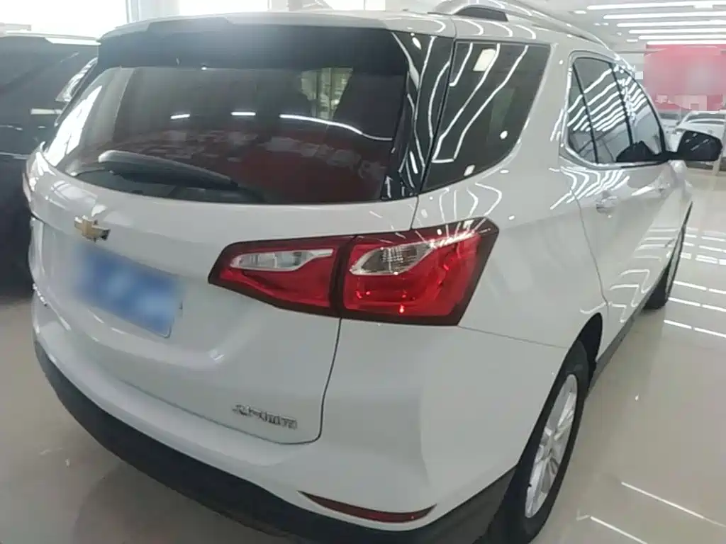 Chevrolet Equinox — миниатюра 7