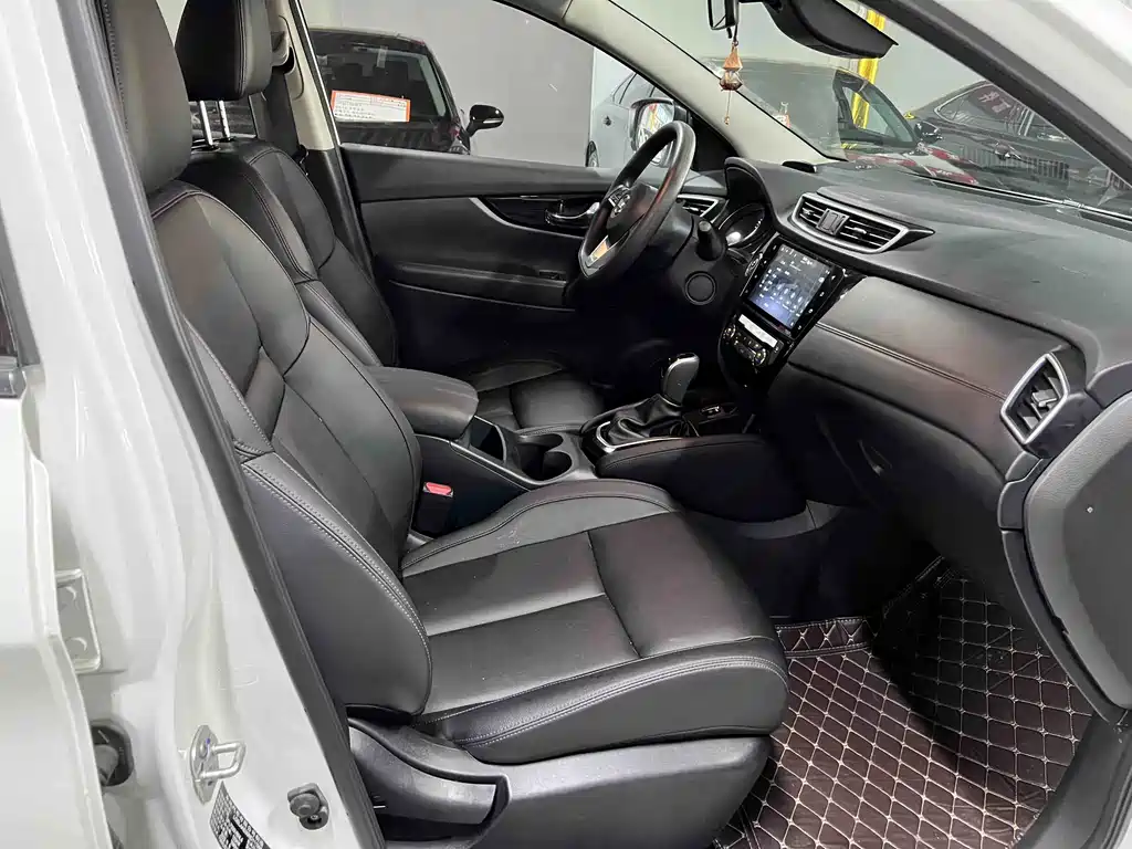 Nissan Qashqai — миниатюра 5