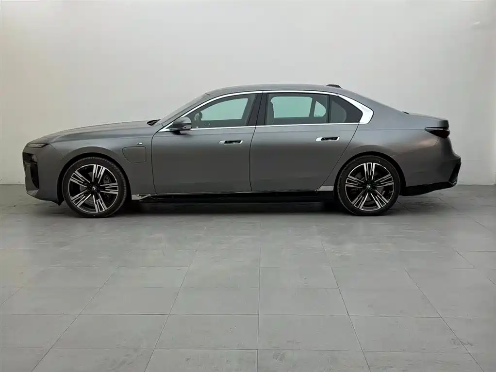 BMW i7 2023 eDrive50L Premium M Sport
