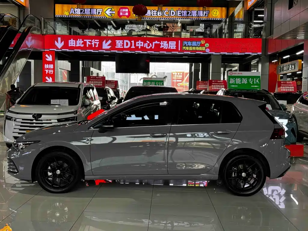 Volkswagen Golf 2023 280TSI DSG Pro