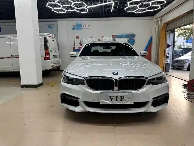 BMW  5 SERIES 2018