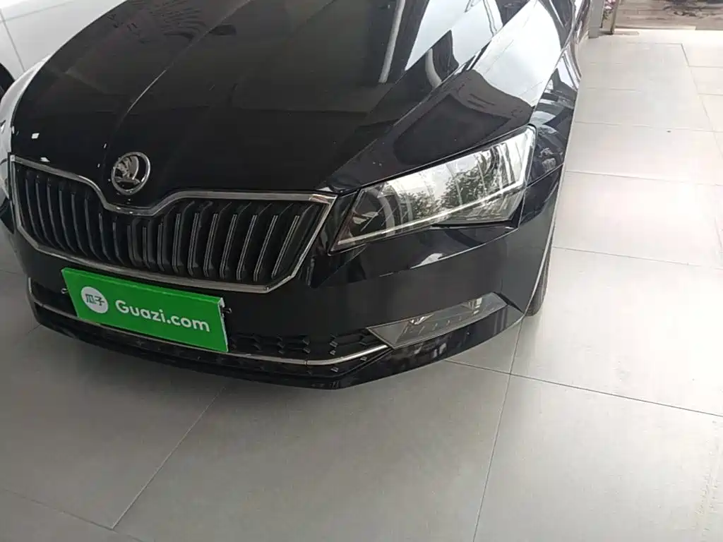 Skoda Superb — миниатюра 24