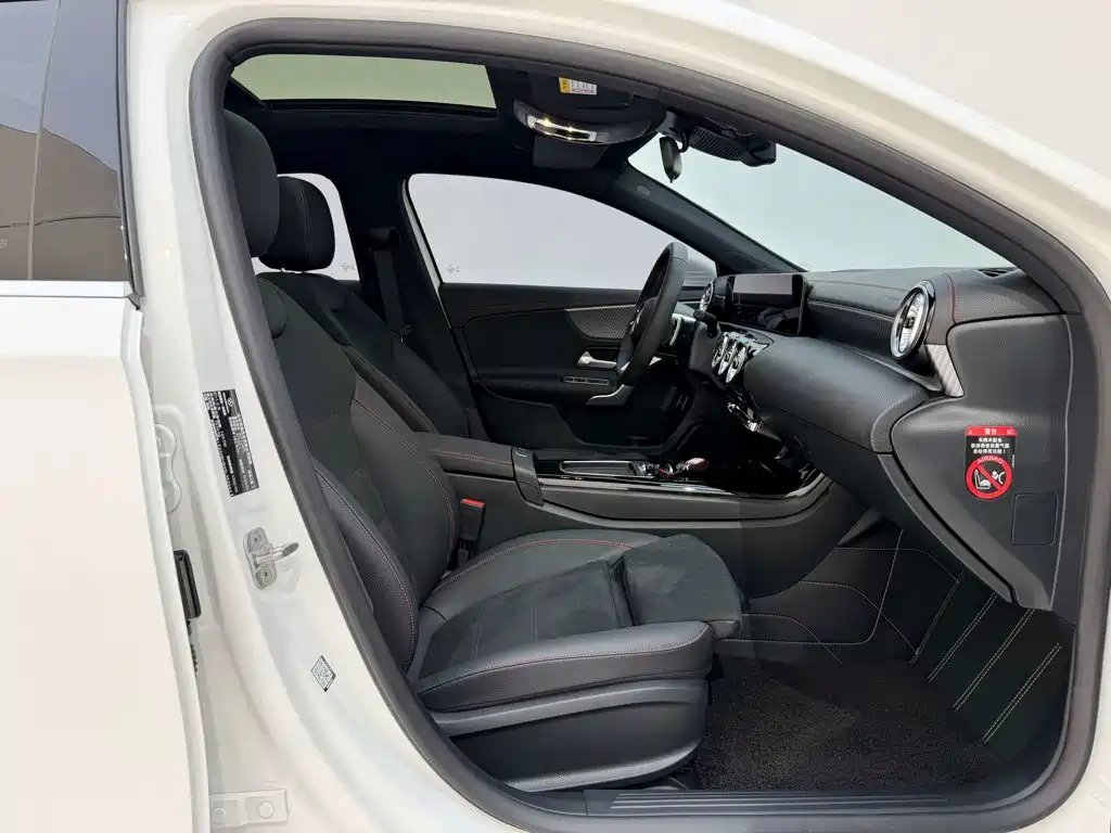 Mercedes-Benz A-Class — миниатюра 18