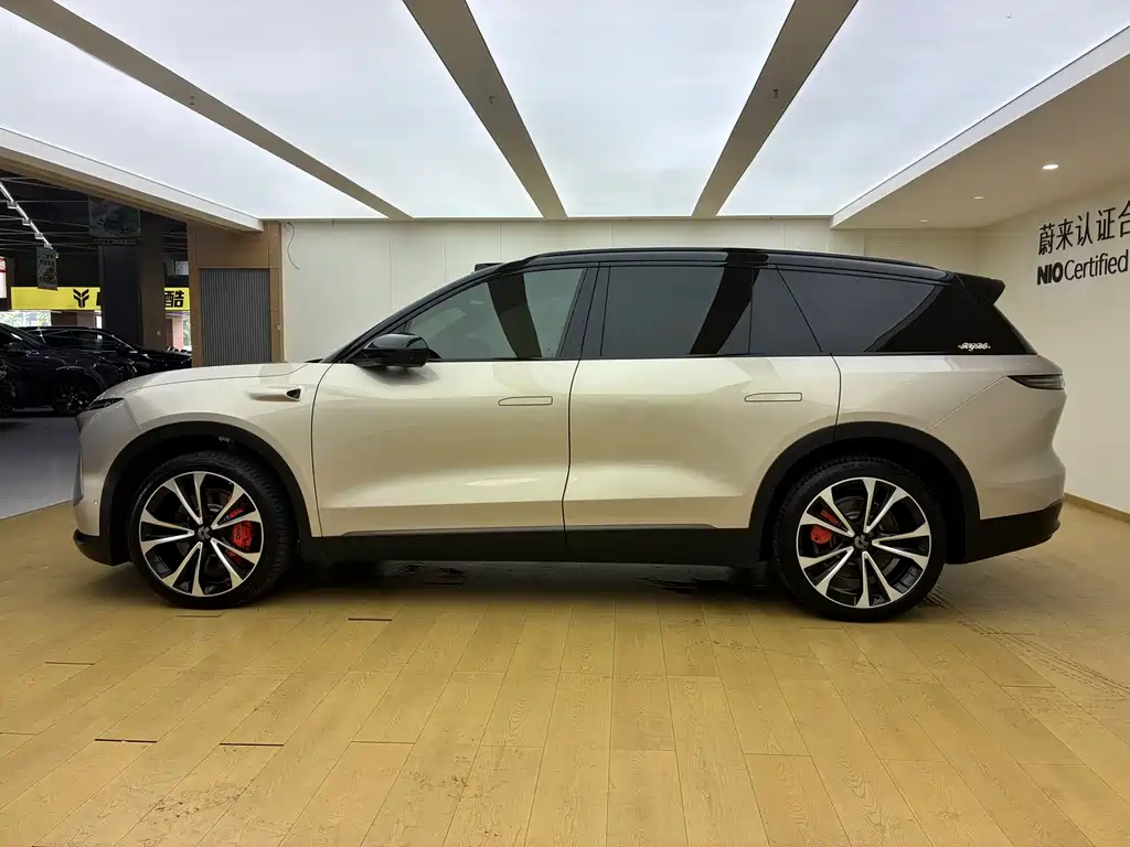 NIO ES8 — миниатюра 5