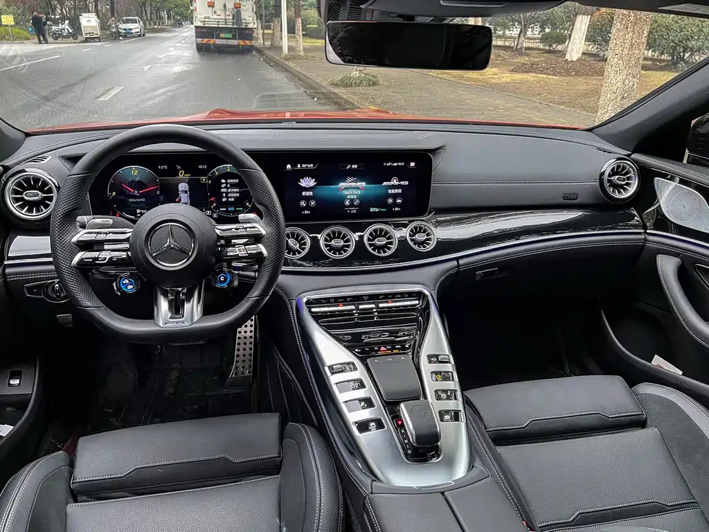 MERCEDES-BENZ AMG GT