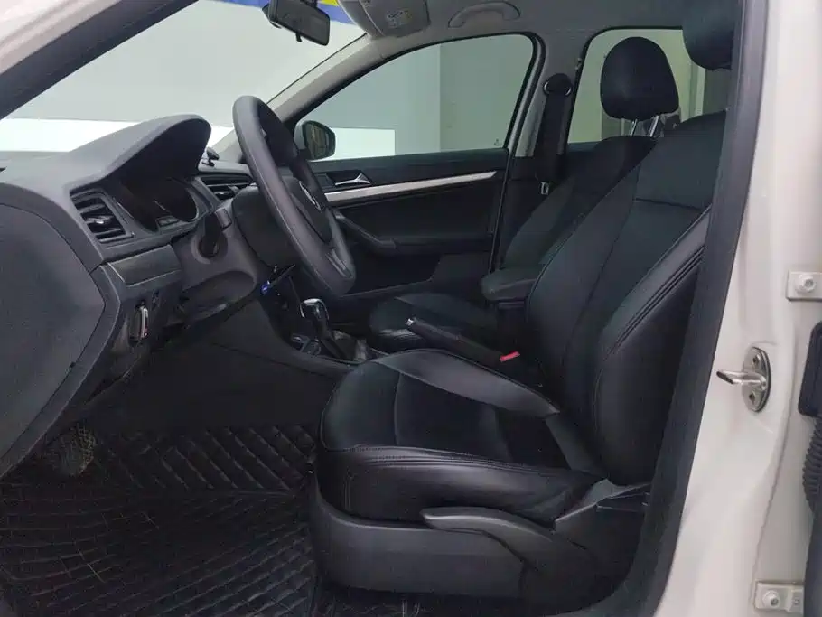 Volkswagen Lavida — миниатюра 9