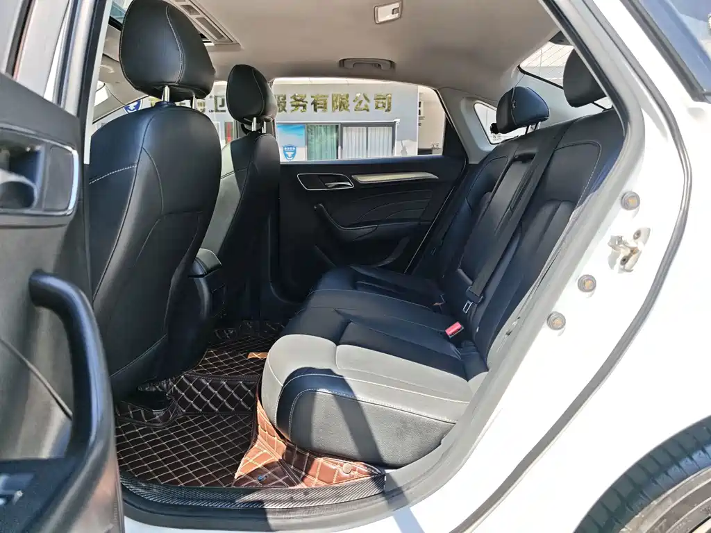 Roewe i6 Classic 20T Auto Flagship Edition, фото 11
