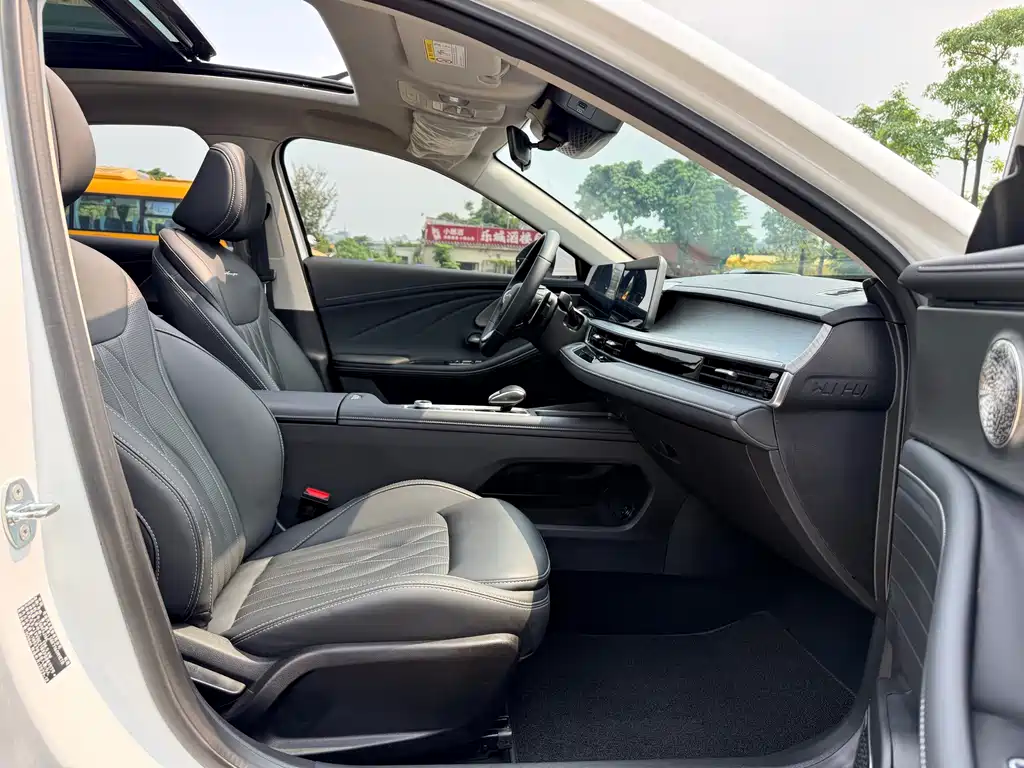 Chery Arrizo 8 — миниатюра 10