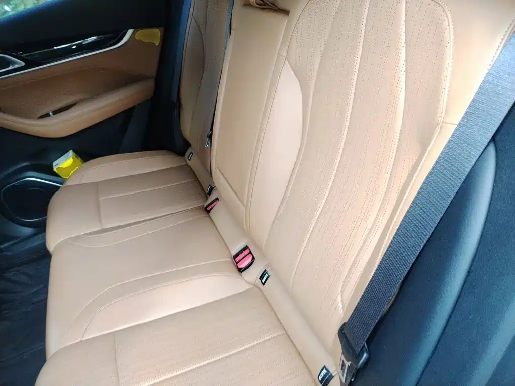 Geely Boyue L — миниатюра 13