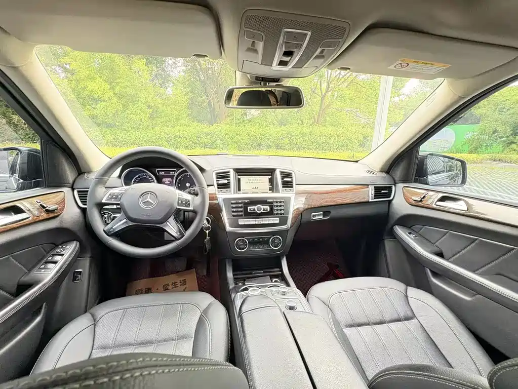 Mercedes-Benz GL-Class — миниатюра 9