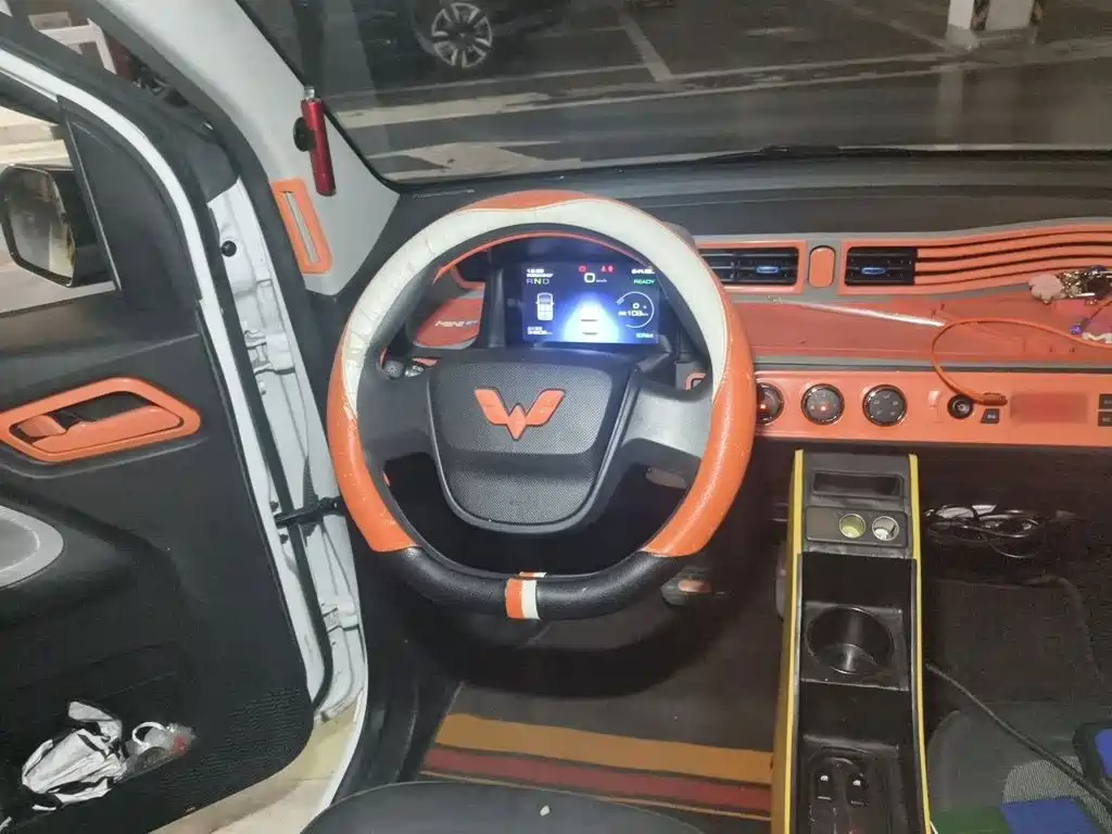 Wuling MINIEV — миниатюра 3