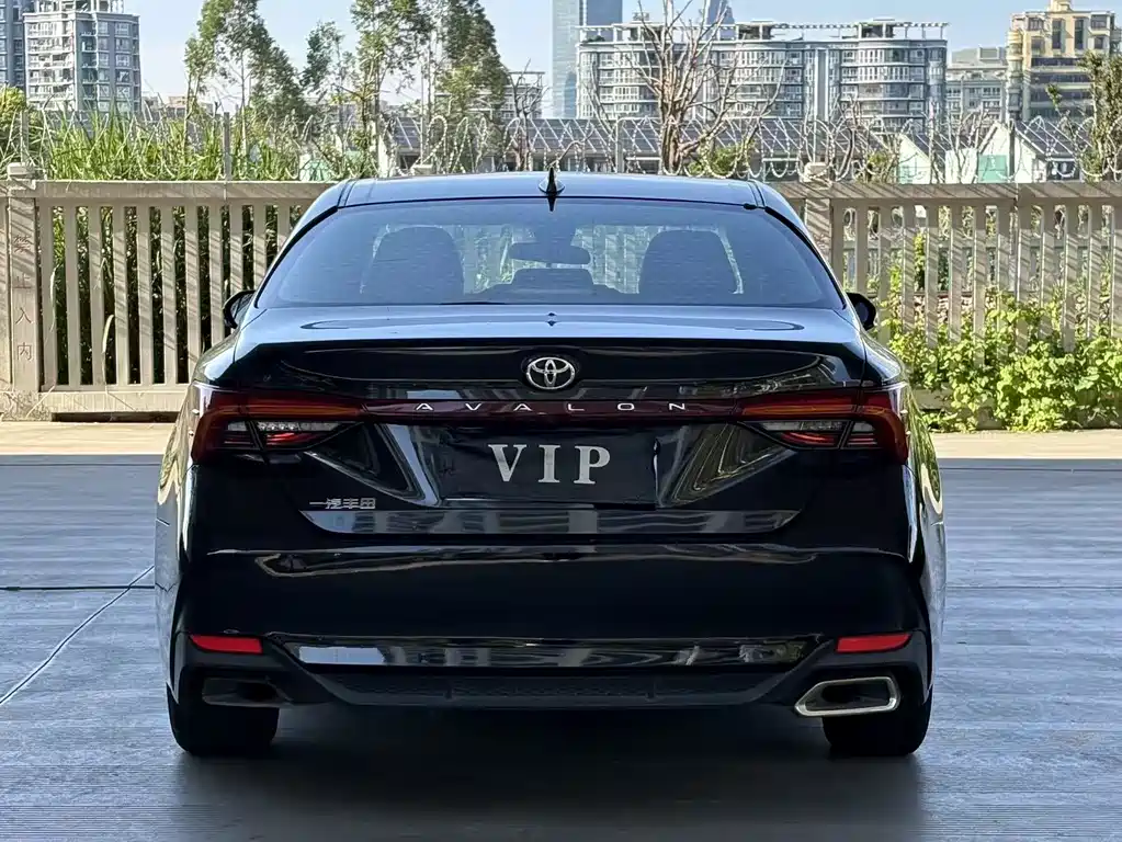Toyota Avalon — миниатюра 6