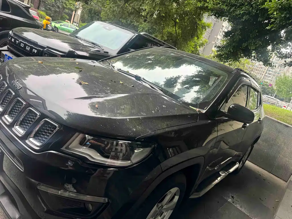 Купить Jeep Compass