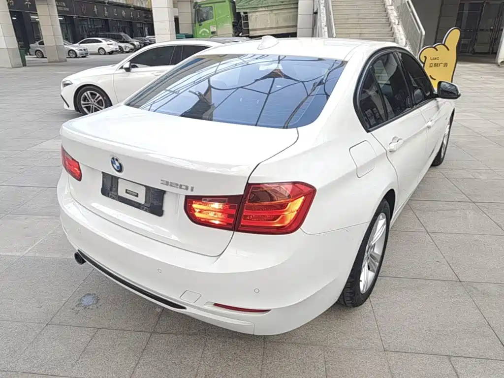 BMW 3 Series — миниатюра 7