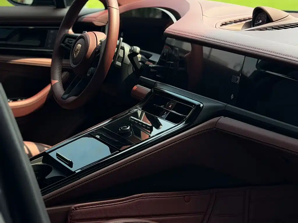 Porsche Panamera — миниатюра 4
