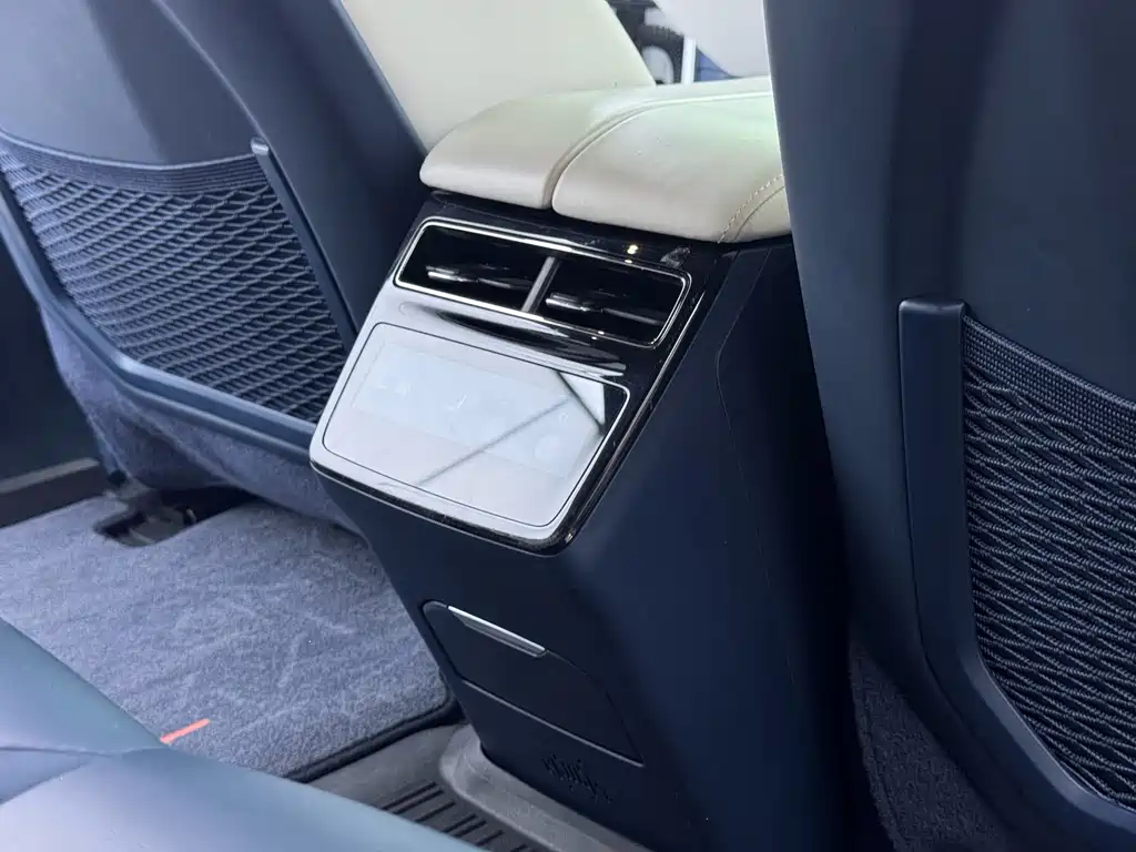 ZEEKR EXTREME KRYPTON 001