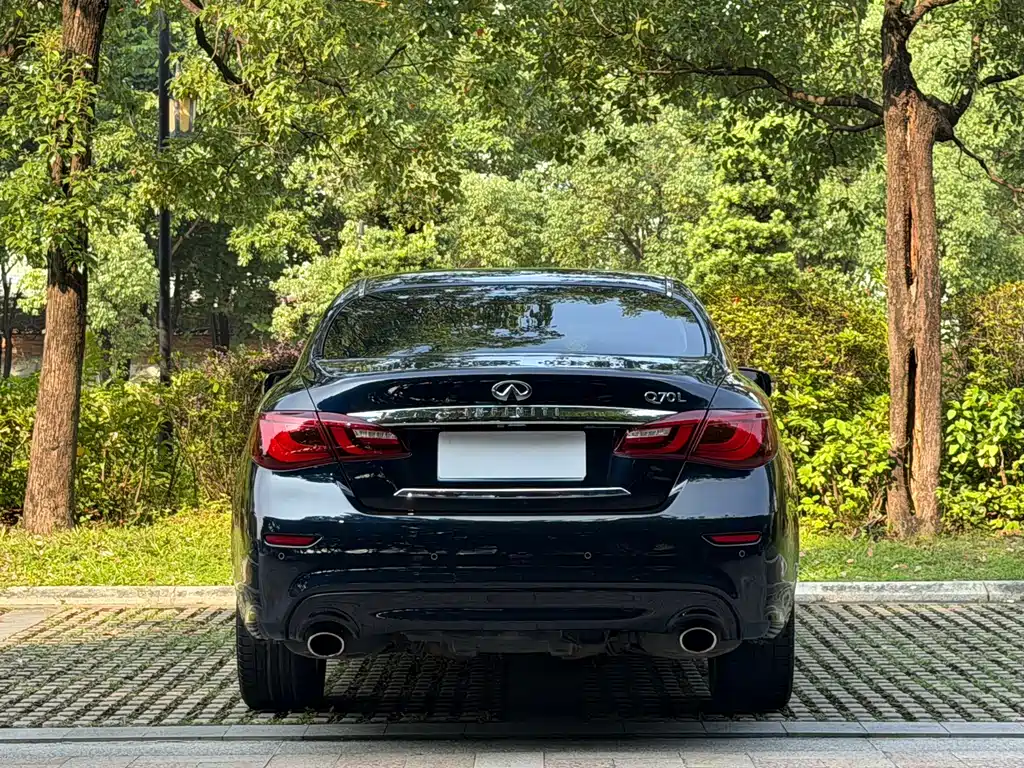 Infiniti Q70 — миниатюра 21