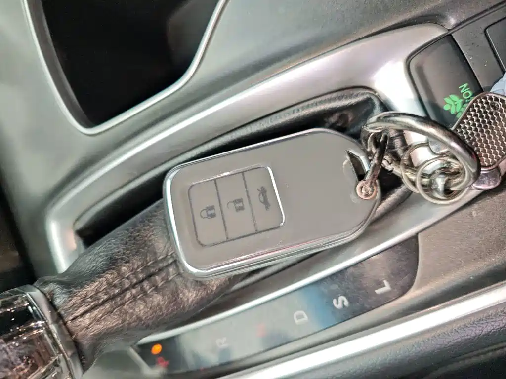 Honda Accord — миниатюра 9