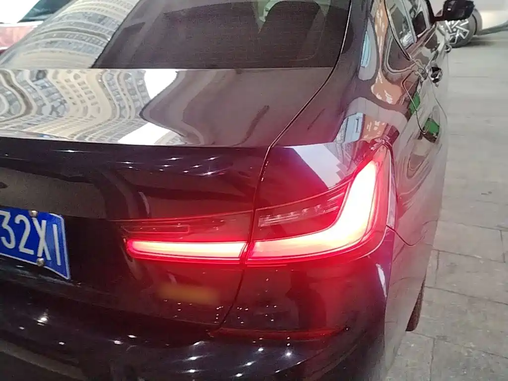 BMW 3 Series — миниатюра 8