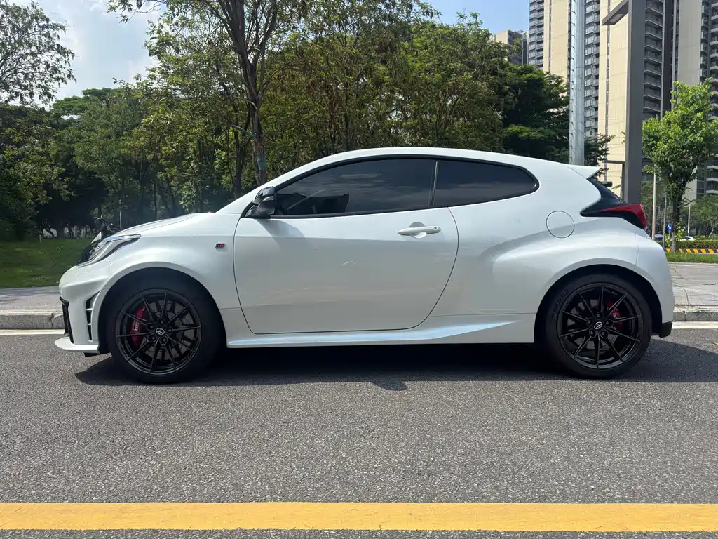 Toyota GR YARIS 2026 GR