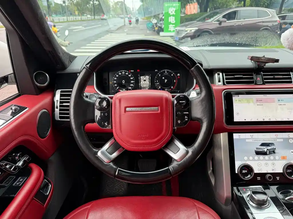 Land Rover Range Rover — миниатюра 14