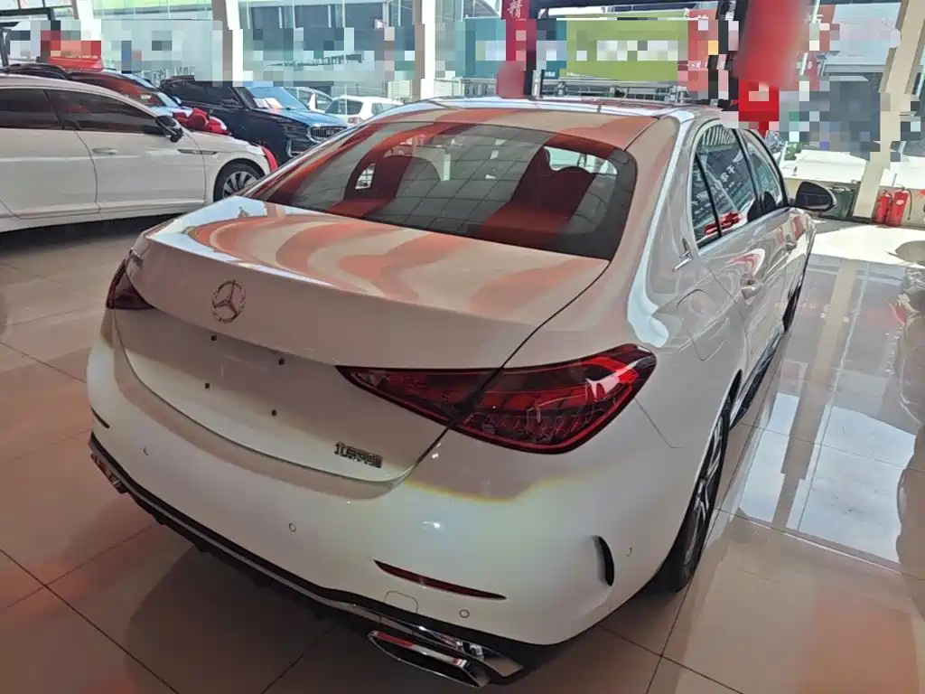 Mercedes-Benz C-Class — миниатюра 7