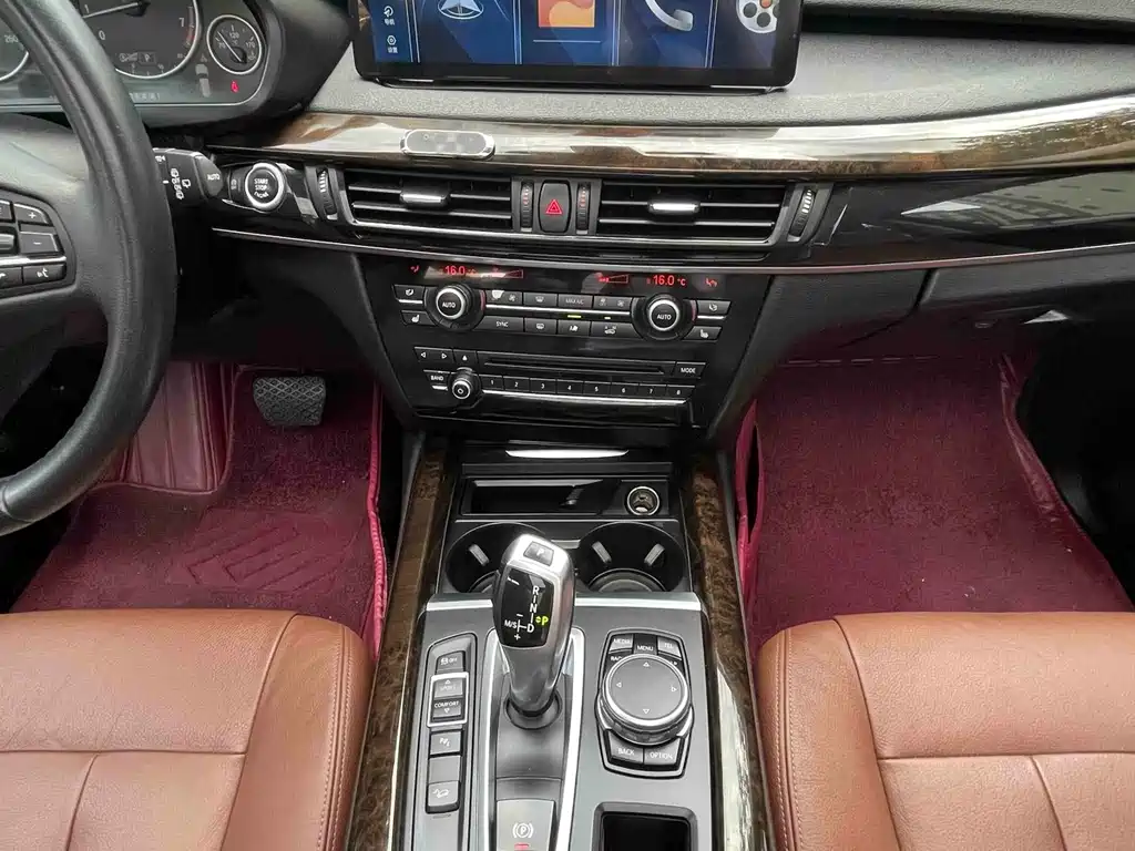 BMW X5 (Import) — миниатюра 12
