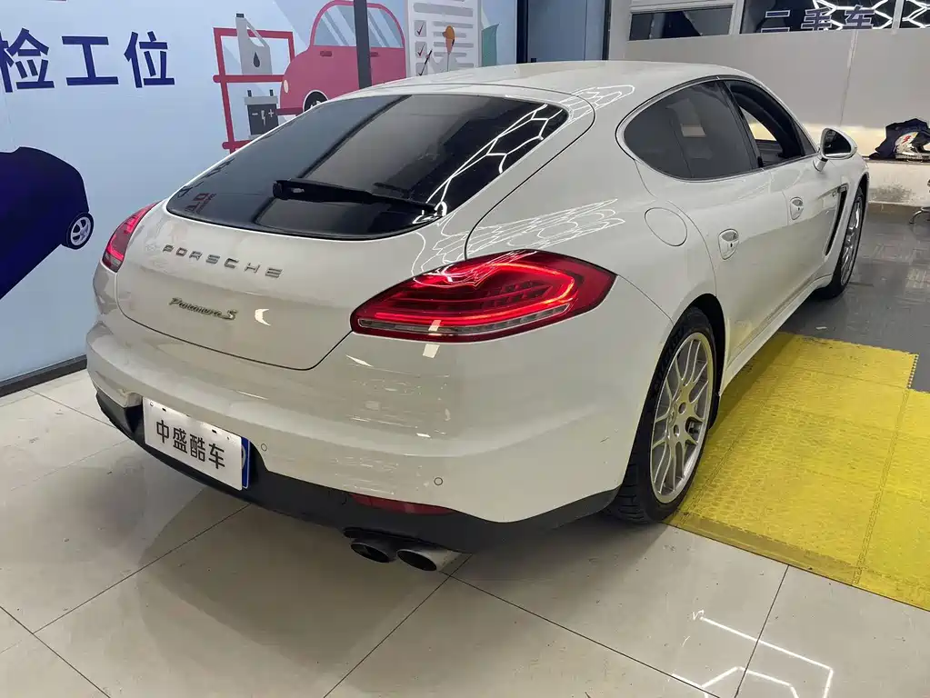 Porsche Panamera Hybrid — миниатюра 9