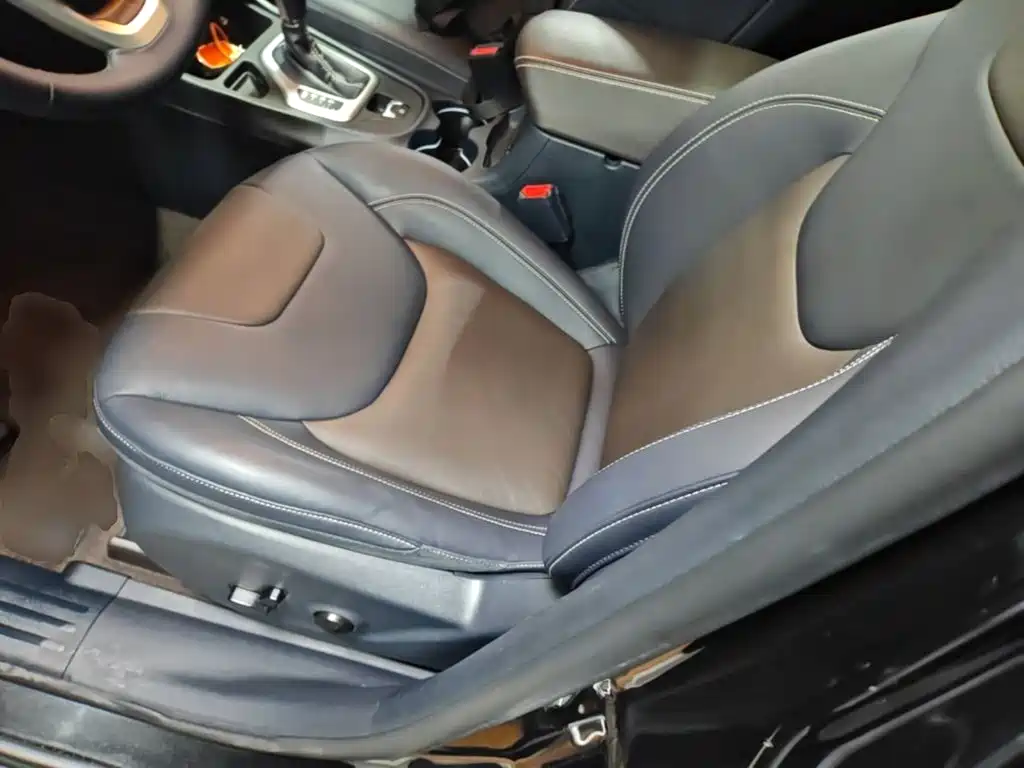 Jeep Cherokee — миниатюра 15