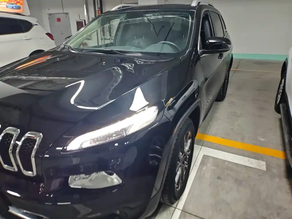 Jeep Cherokee — миниатюра 24