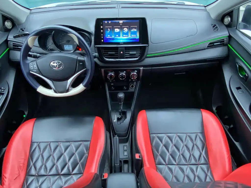 Toyota Yaris L — миниатюра 6