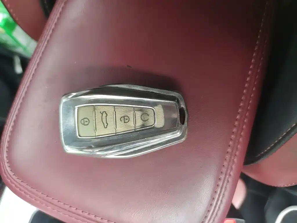 Geely Binyue — миниатюра 13