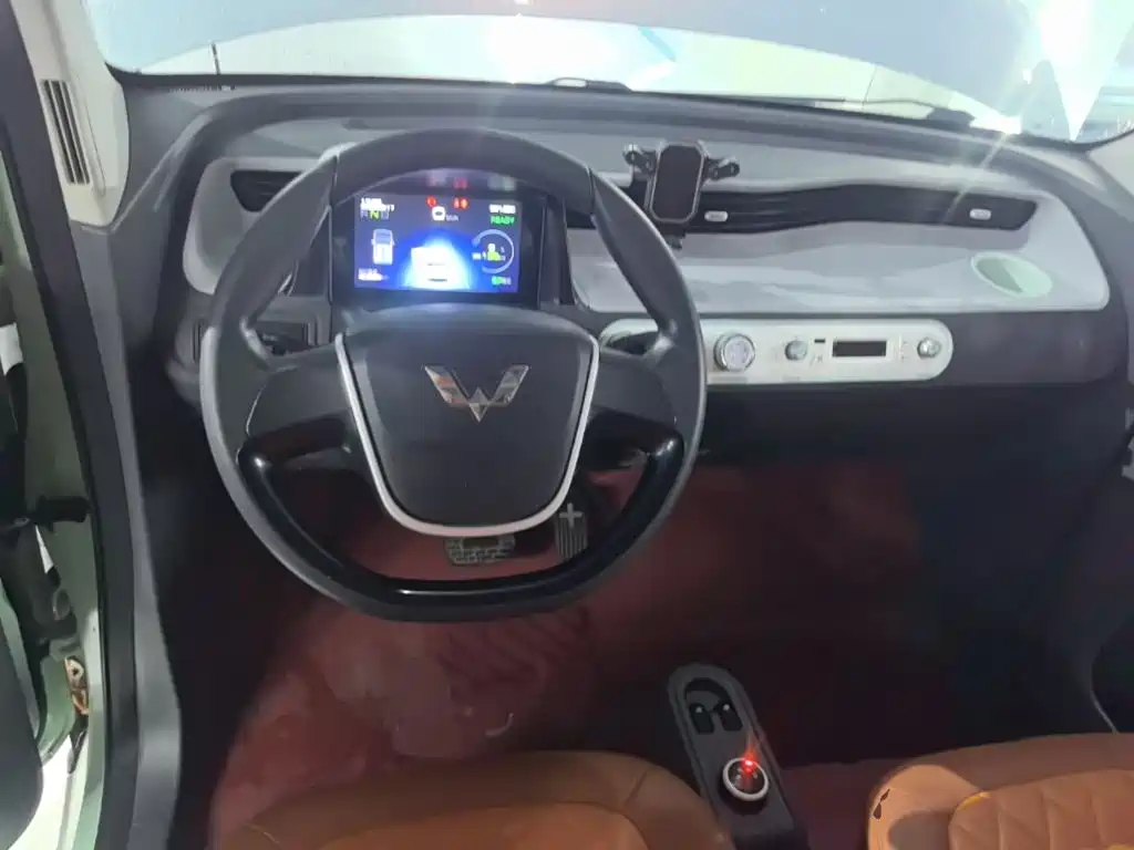 Wuling MINIEV — миниатюра 10