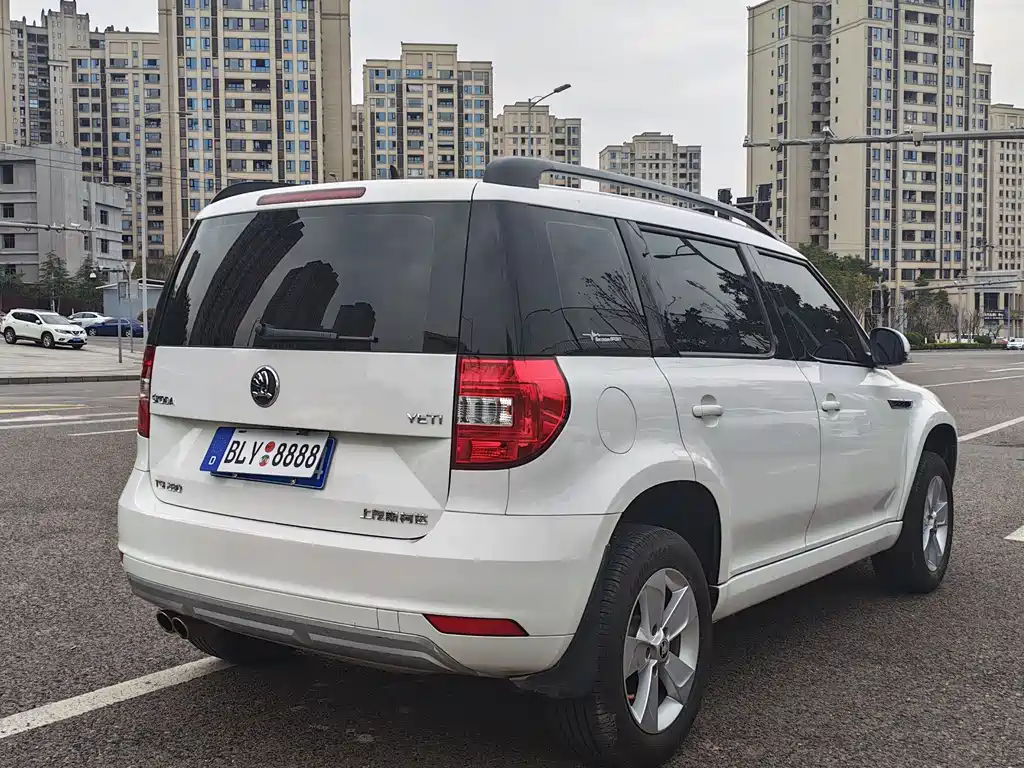 SKODA YETI