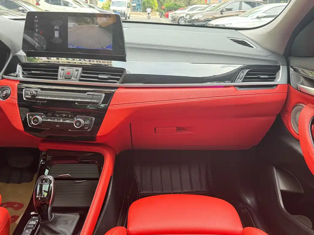 BMW X2 2021 sDrive25i M