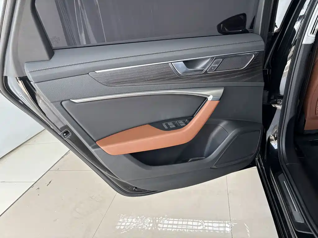 Audi A6L — миниатюра 20