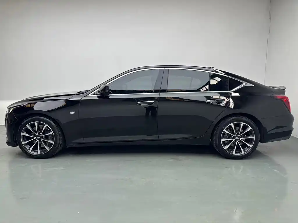 Cadillac CT5 — миниатюра 3