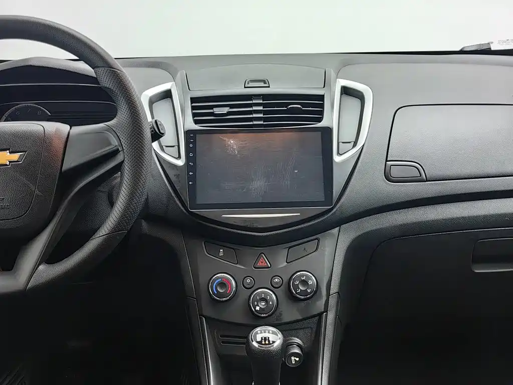 Chevrolet Trax — миниатюра 12