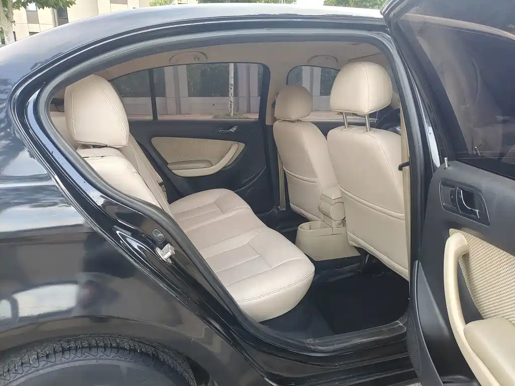 Volkswagen Lavida — миниатюра 10