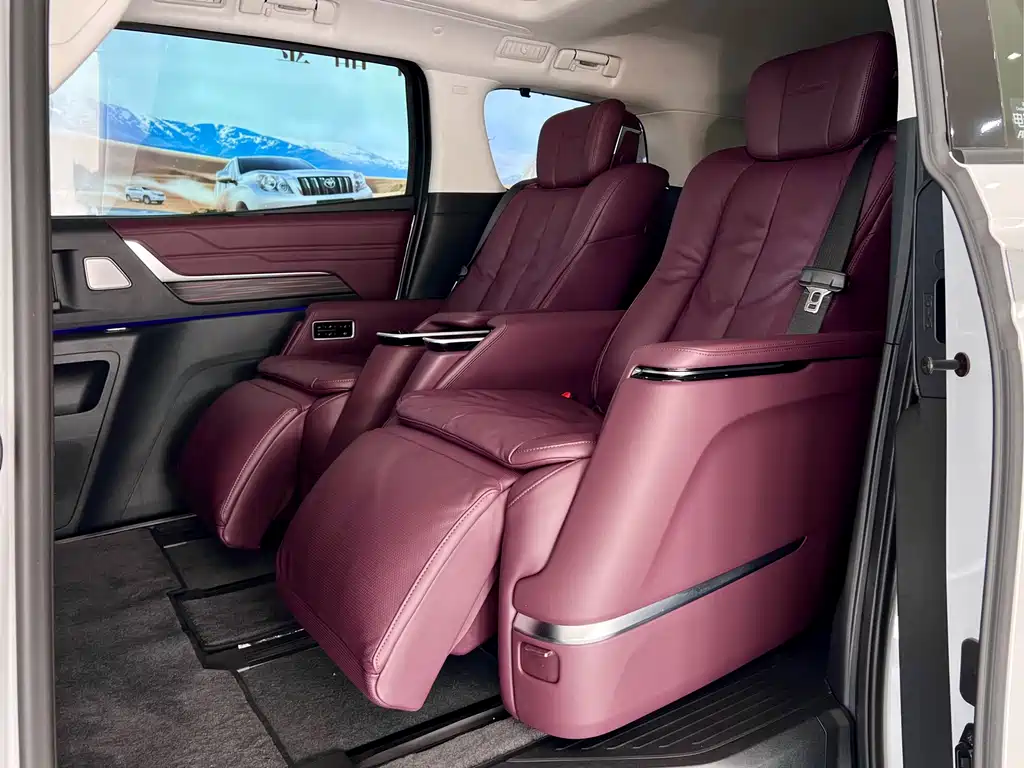 Buick Century 2025 2.0T мест