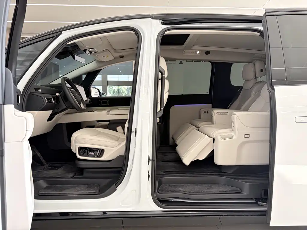Li Auto Li MEGA — миниатюра 11