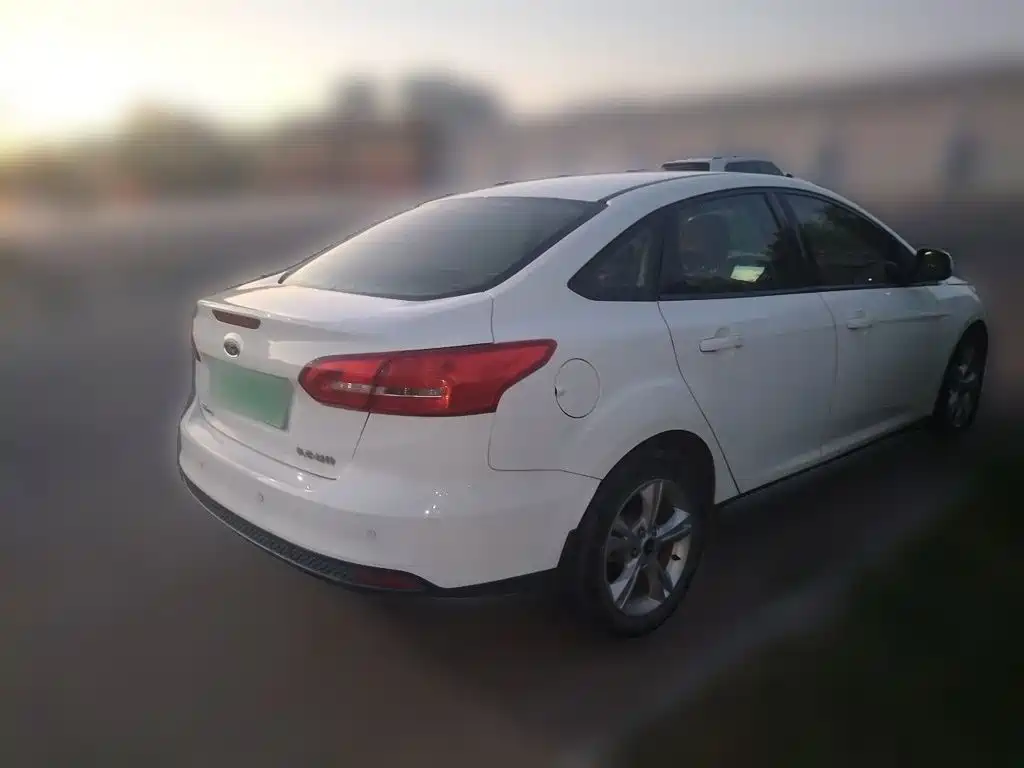 Ford Focus — миниатюра 4