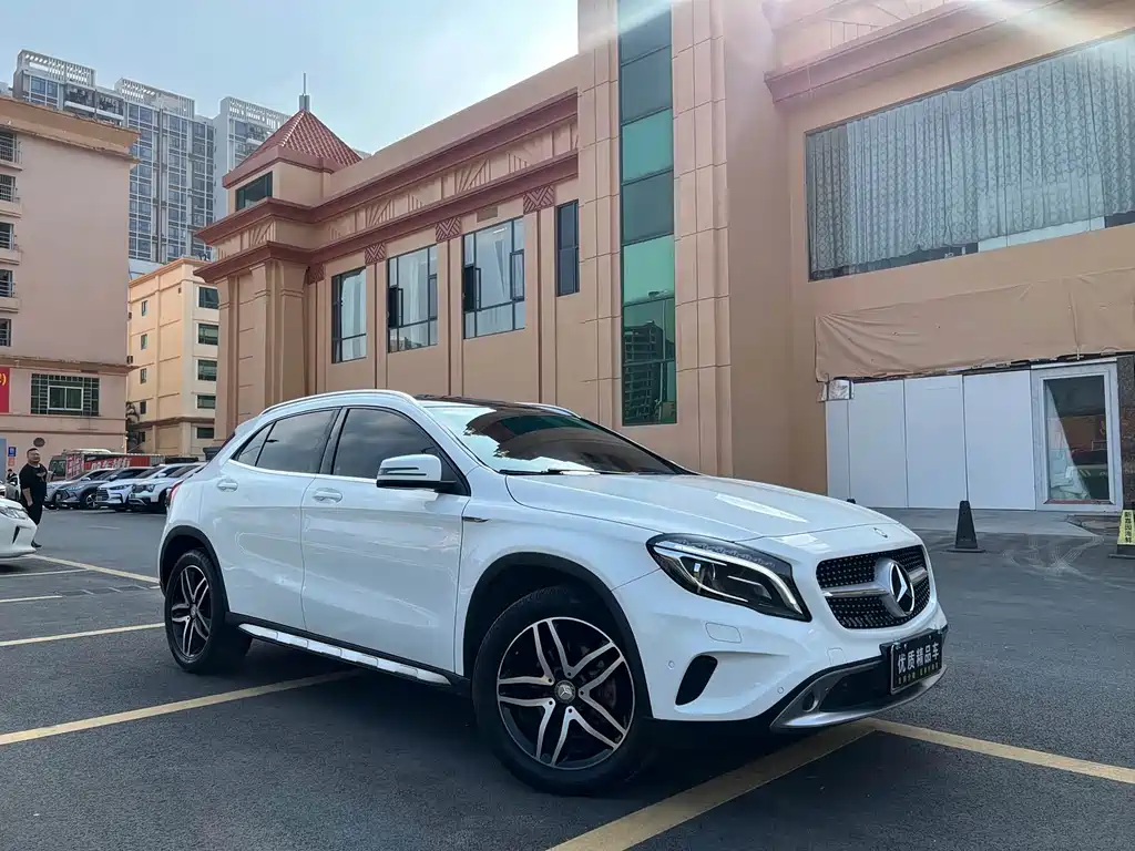 Mercedes-Benz GLA — миниатюра 3