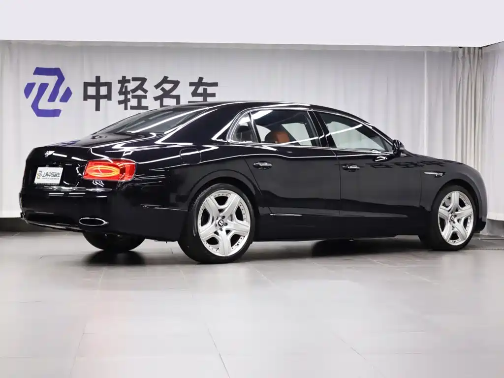 Bentley Flying Spur — миниатюра 3