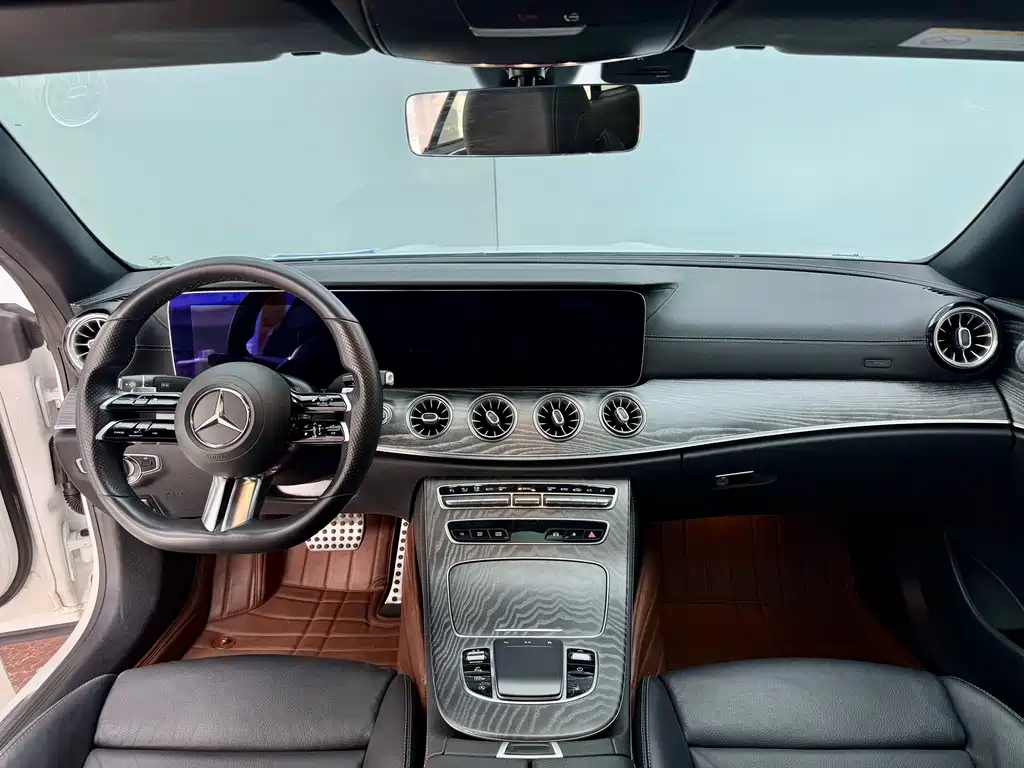 Mercedes-Benz E-Class (Import) — миниатюра 16