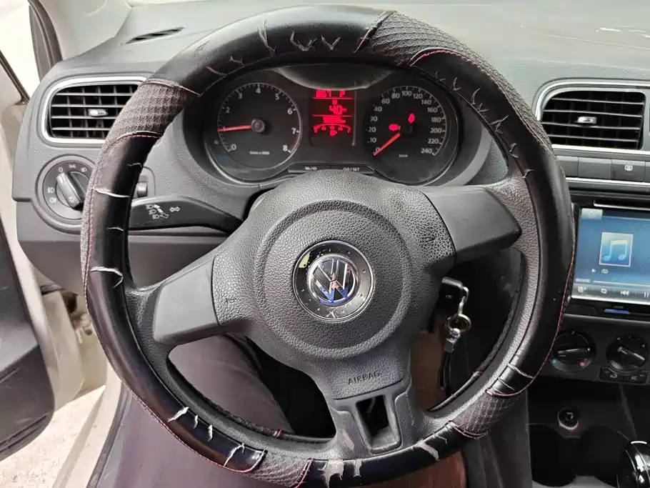 Volkswagen Polo — миниатюра 15