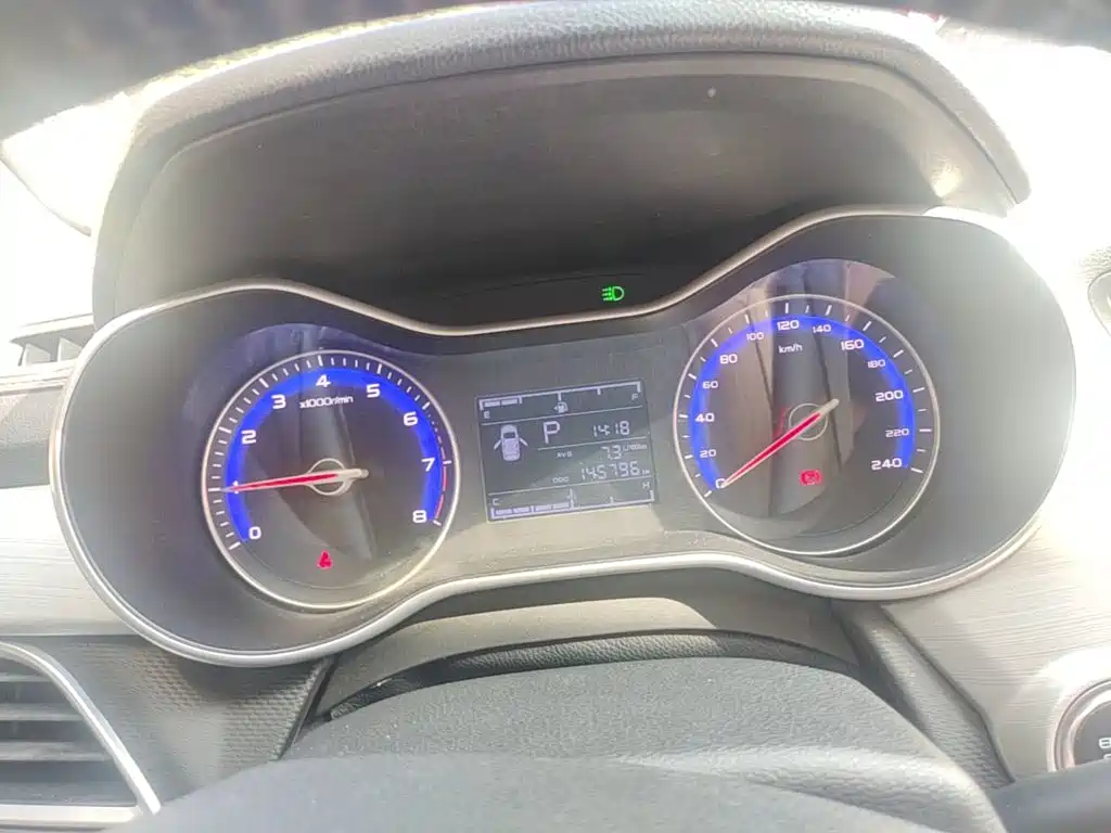 Geely Vision — миниатюра 12