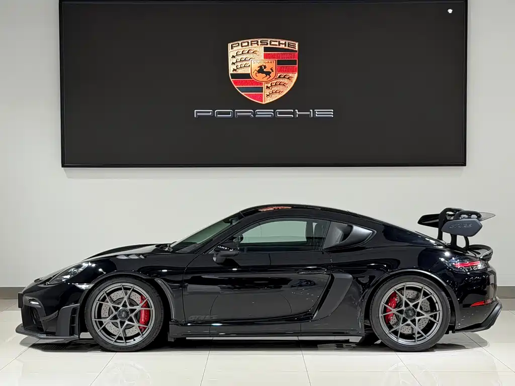 Porsche 718 2022 Cayman GT4 RS 4.0L