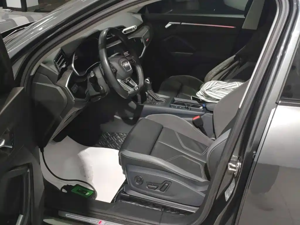 Audi Q3 Sportback — миниатюра 15