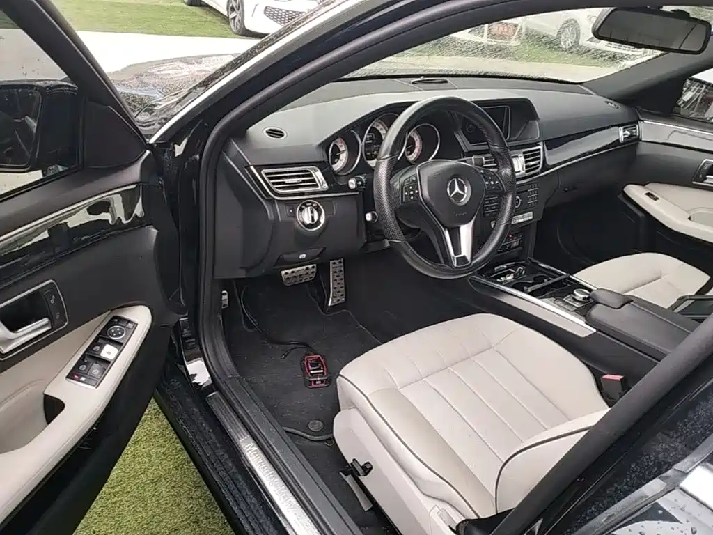 Mercedes-Benz E-Class — миниатюра 16